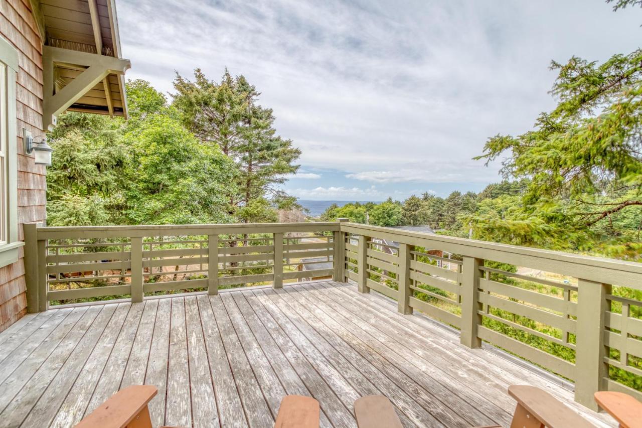 Cascade Cottage Lincoln City Exterior photo